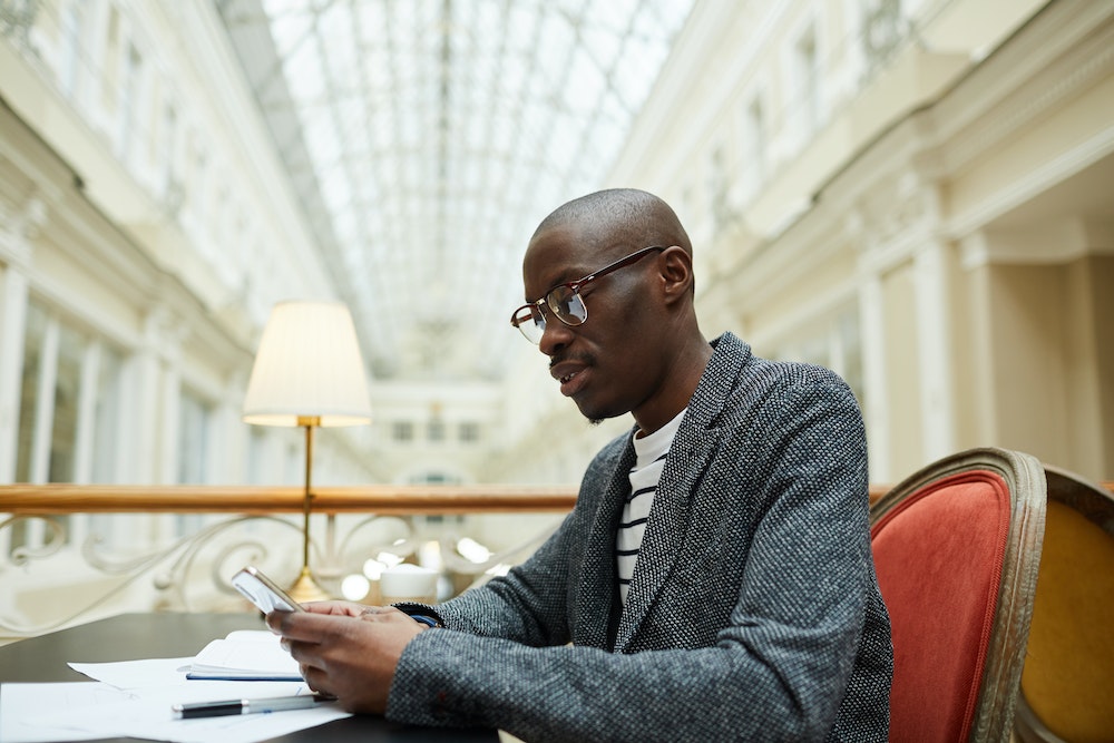 L'Art du Pitch : Convaincre Investisseurs et Clients en un Clin d'œil