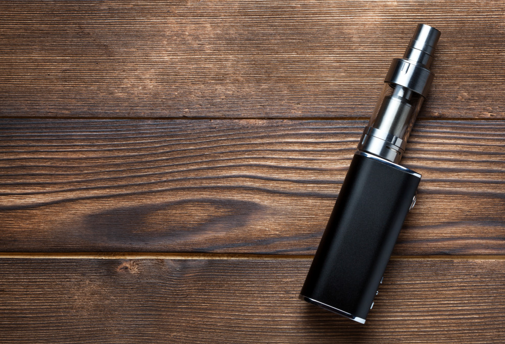 Cigarette électronique qui ne coule pas : la solution pour une vape sereine et propre