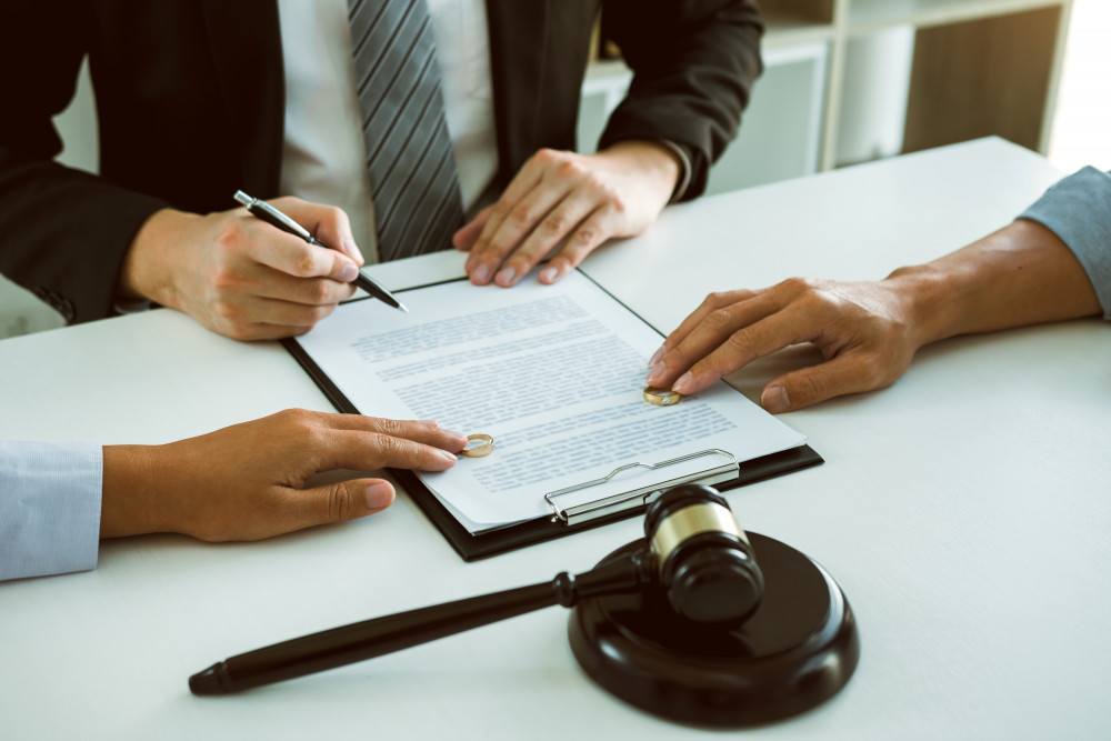 La durée du divorce à l'amiable : un processus rapide et moins coûteux